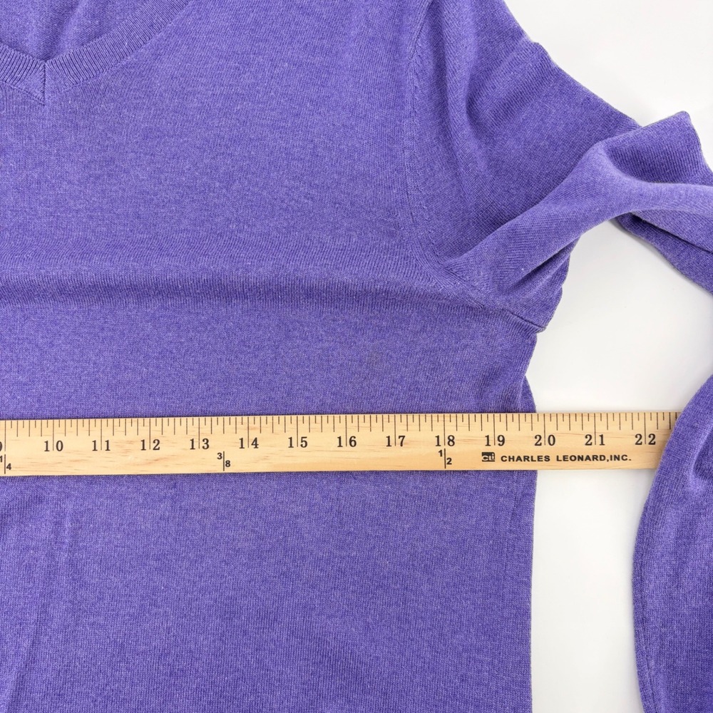Banana Republic Sweater Mens M Purple Silk Cashmere Cotton Luxury Blend V-Neck - Picture 5 of 6